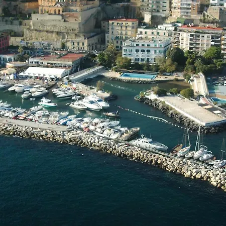 Bed & Breakfast Materdei 14 *