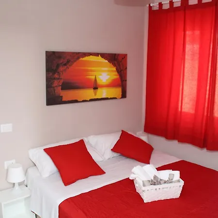 Materdei 14 Неаполь