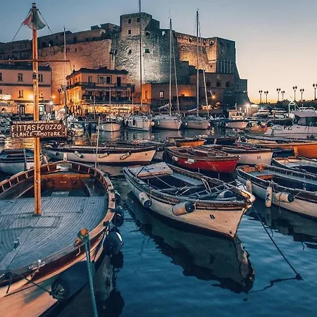 Bed & Breakfast Materdei 14