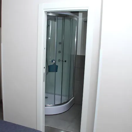 Bed & Breakfast Materdei 14 *